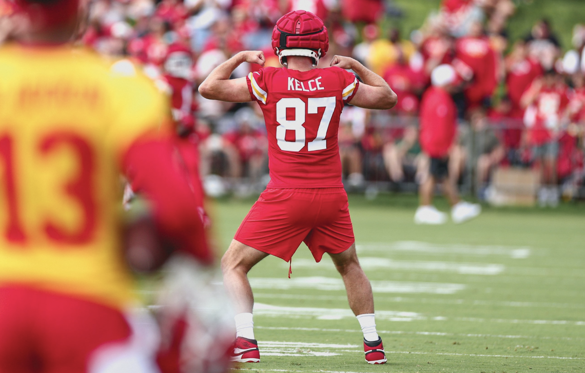 Kansas City Chiefs spurn Swifties with a puzzling decision during first  training camp practice