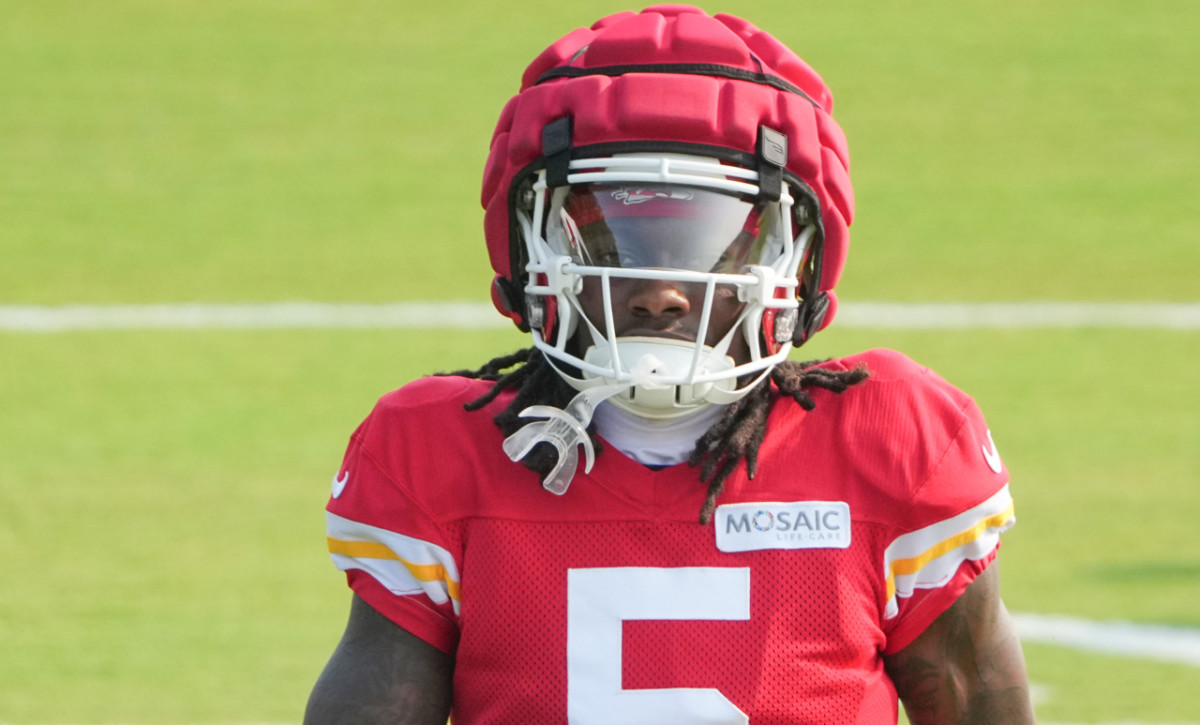 Chiefs WR Hollywood Brown hospitalized with a sternoclavicular joint injury  that will likely see him miss time