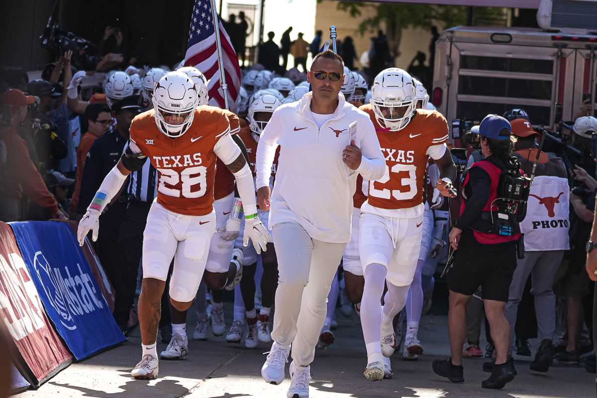 College football wackiness highlights how Texas football must stay