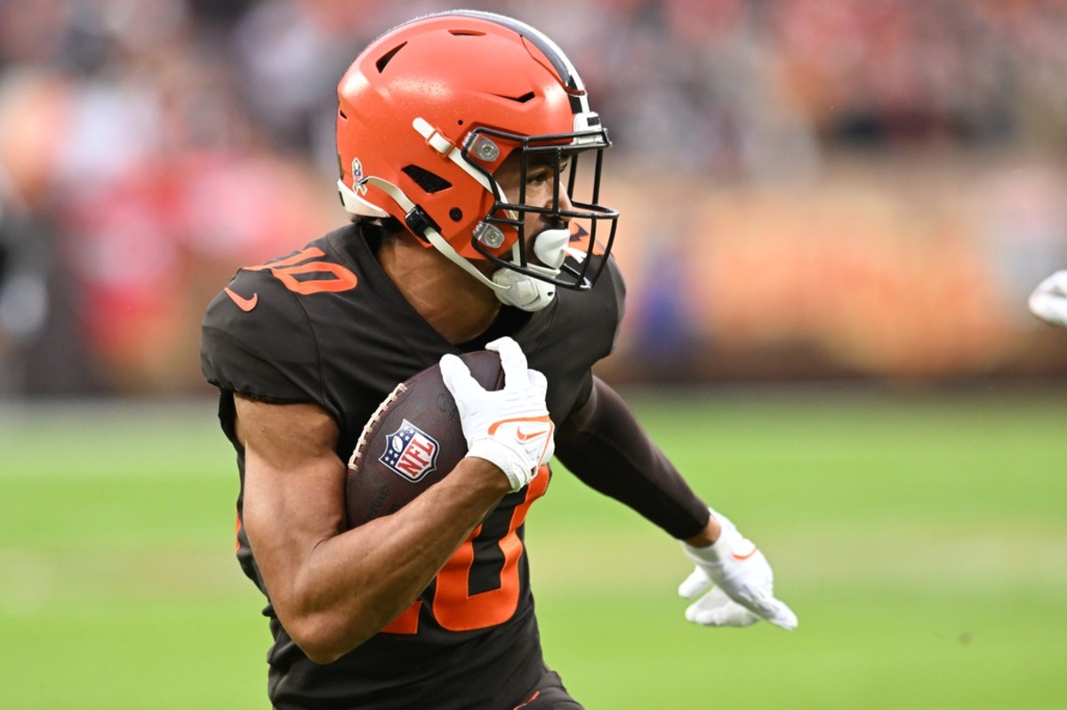 Shaky York misses another field goal try in Browns' loss to Commanders –  News-Herald