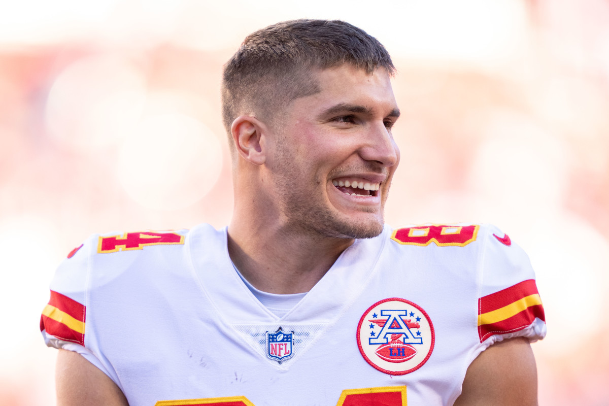 Kansas City Chiefs wide receiver Justin Watson (84) looks on before an NFL  preseason football game against the Cleveland Browns Saturday, Aug. 26,  2023, in Kansas City, Mo. (AP Photo/Peter Aiken Stock