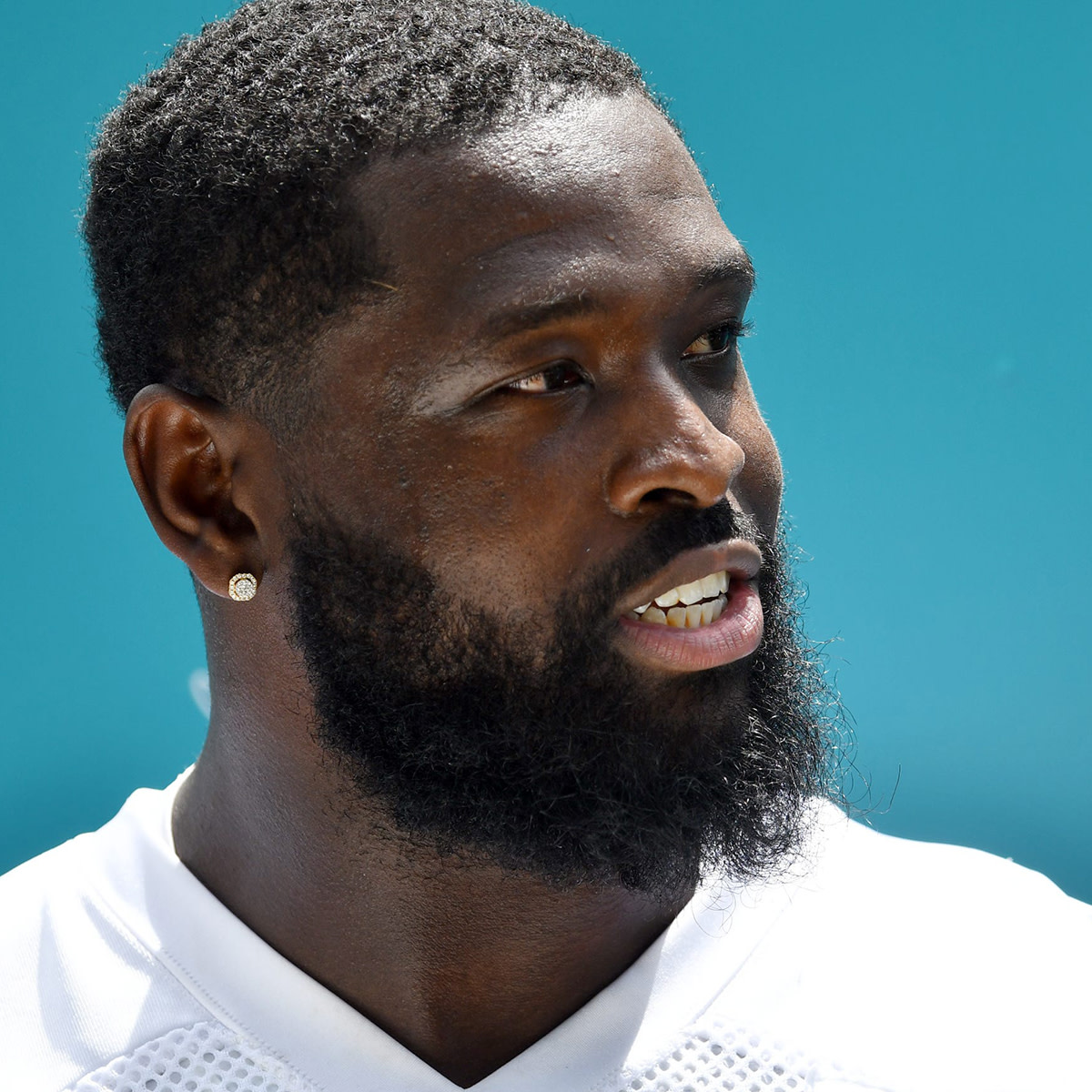 Dolphins survive scare; Terron Armstead injury not severe