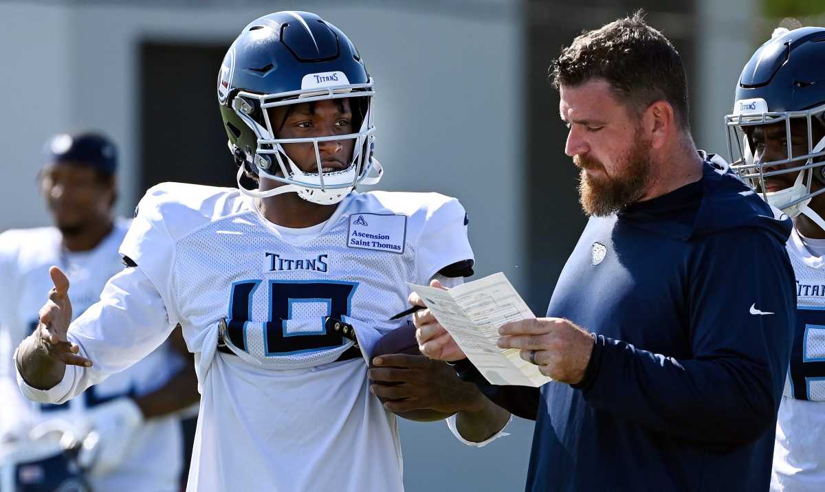 Tennessee Titans hold informal meetings with two intriguing EDGE