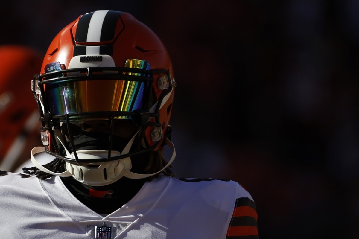 David Njoku restructures deal with Cleveland Browns to open cap room