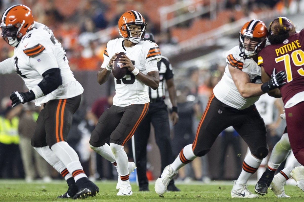 Browns trading QB Joshua Dobbs to Cardinals, landing DTR in QB2 role