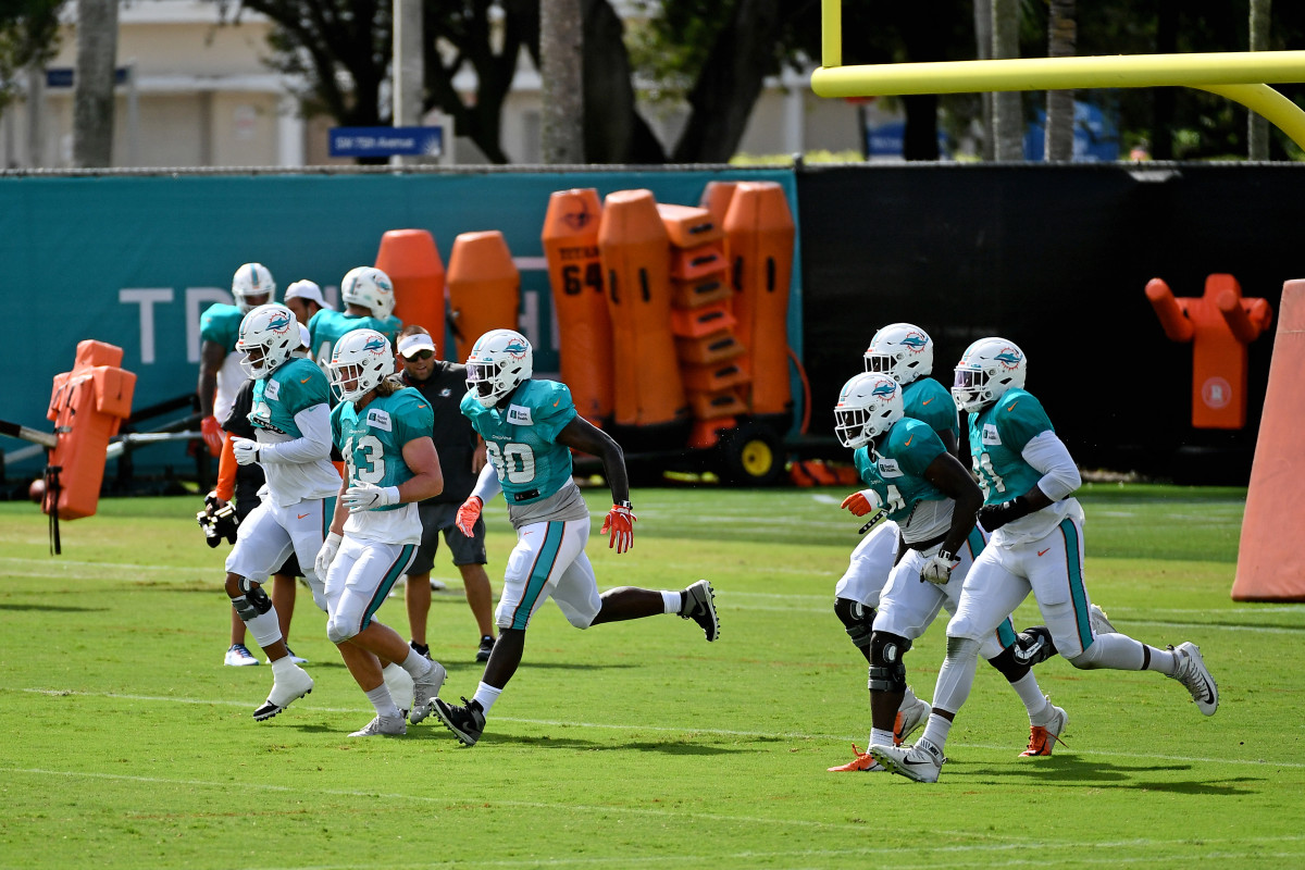 Miami Dolphins first 2022 roster cut comes from the running back room