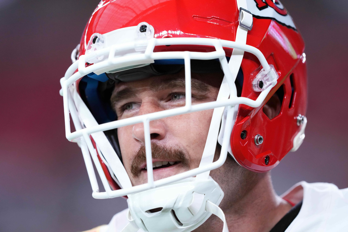 Chiefs Make Roster Moves, Showing Plans for TE Travis Kelce and DT