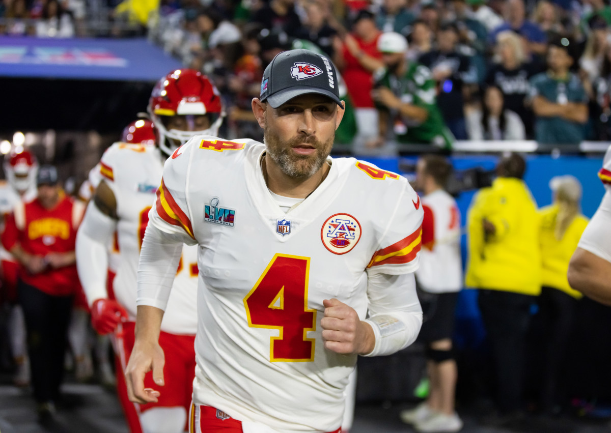 Chiefs announce activities for opener, Chad Henne's return