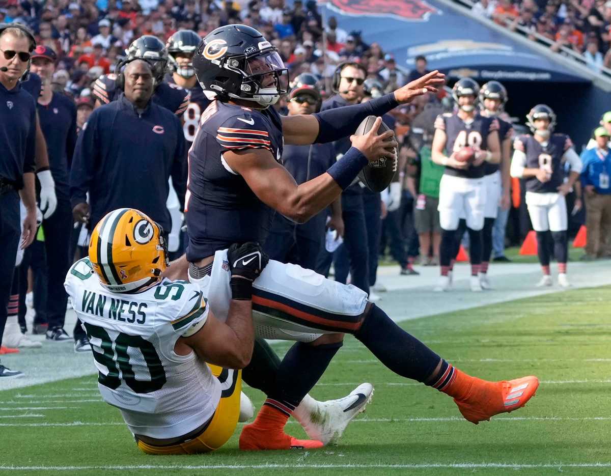 Bears Player Takes Shot At Jordan Love Following Week 1 Loss - The