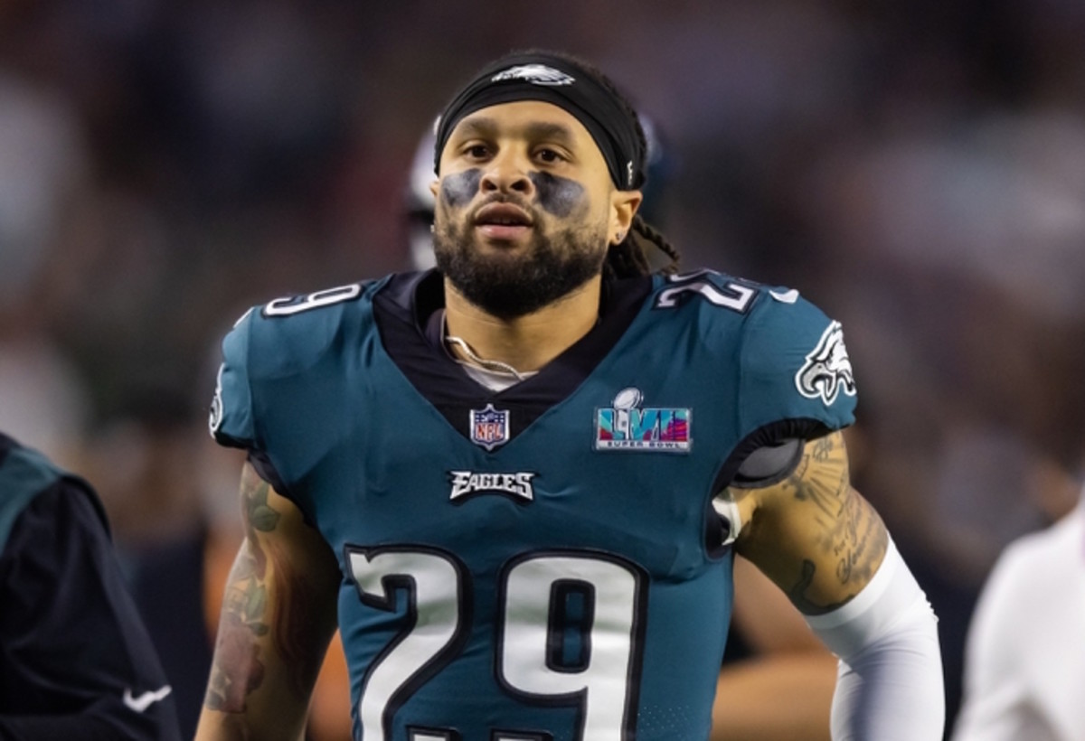Eagles lose starting CB to potential season-ending surgery