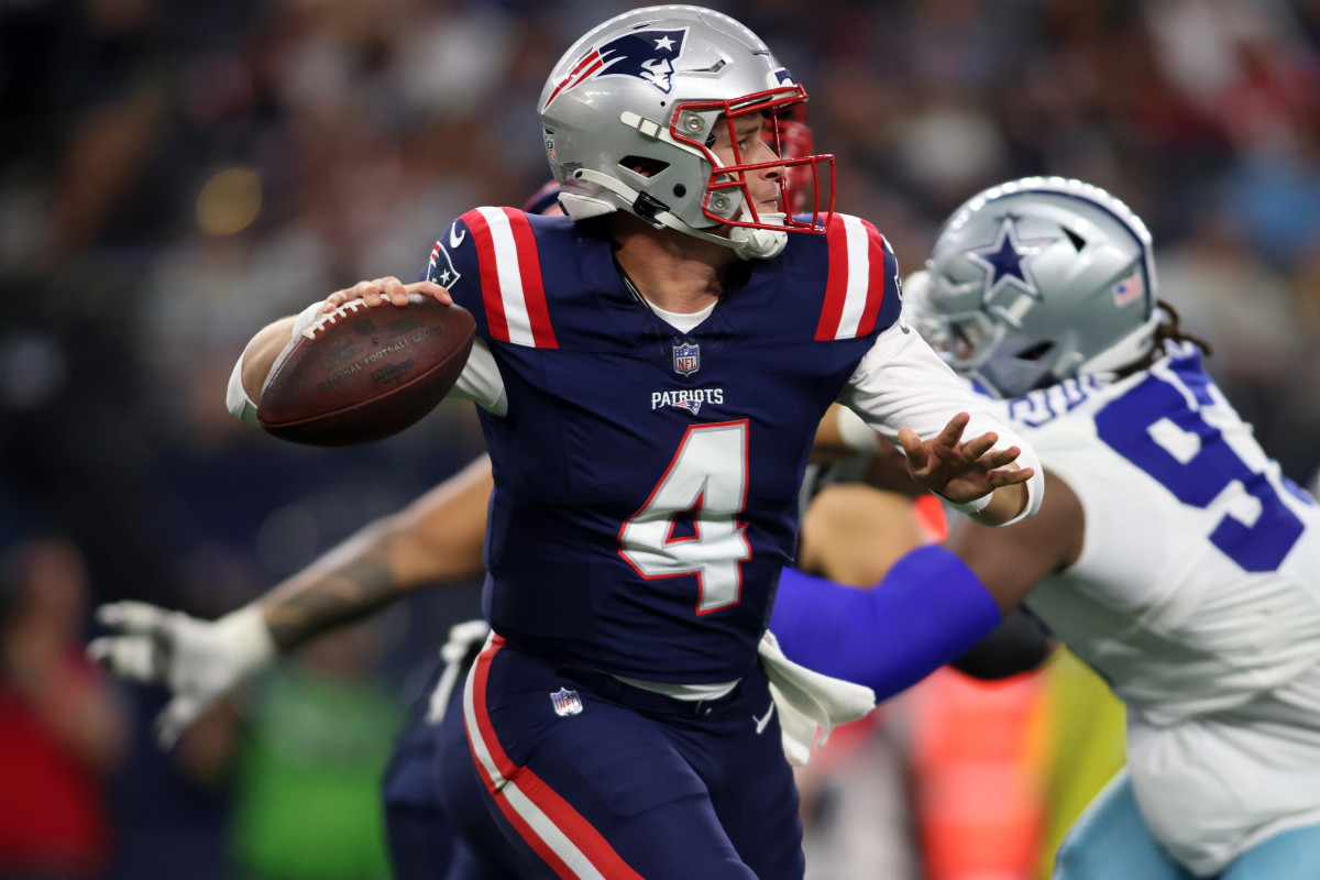 Patriots: The quarterback battle between Jones and Zappe