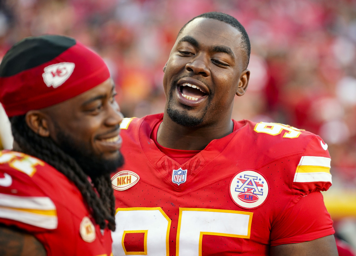 Kansas City Chiefs look to open season without DT Chris Jones