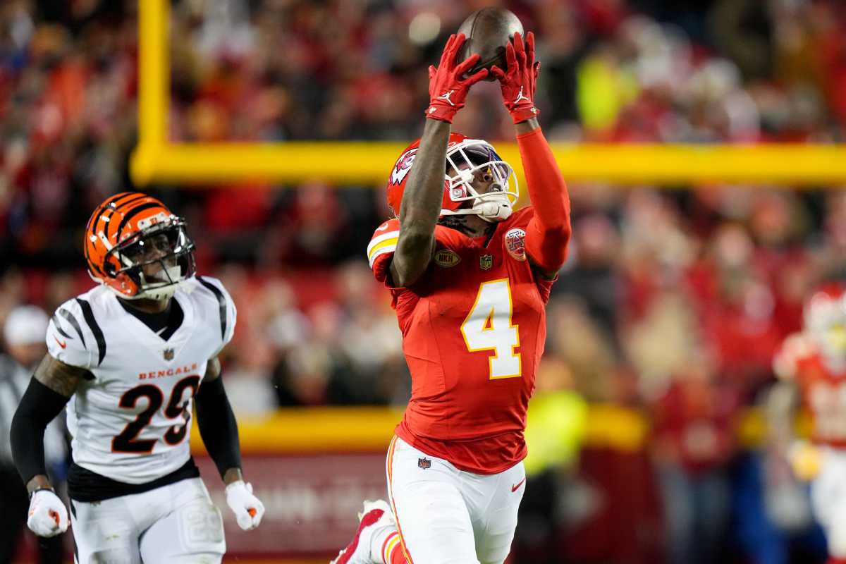 Chiefs RB Isiah Pacheco, WR Rashee Rice carry the load in Week 17 win ...