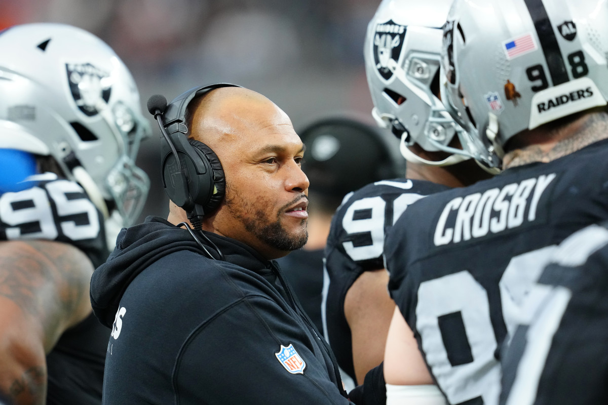 Raiders' 2025 coaching staff tracker