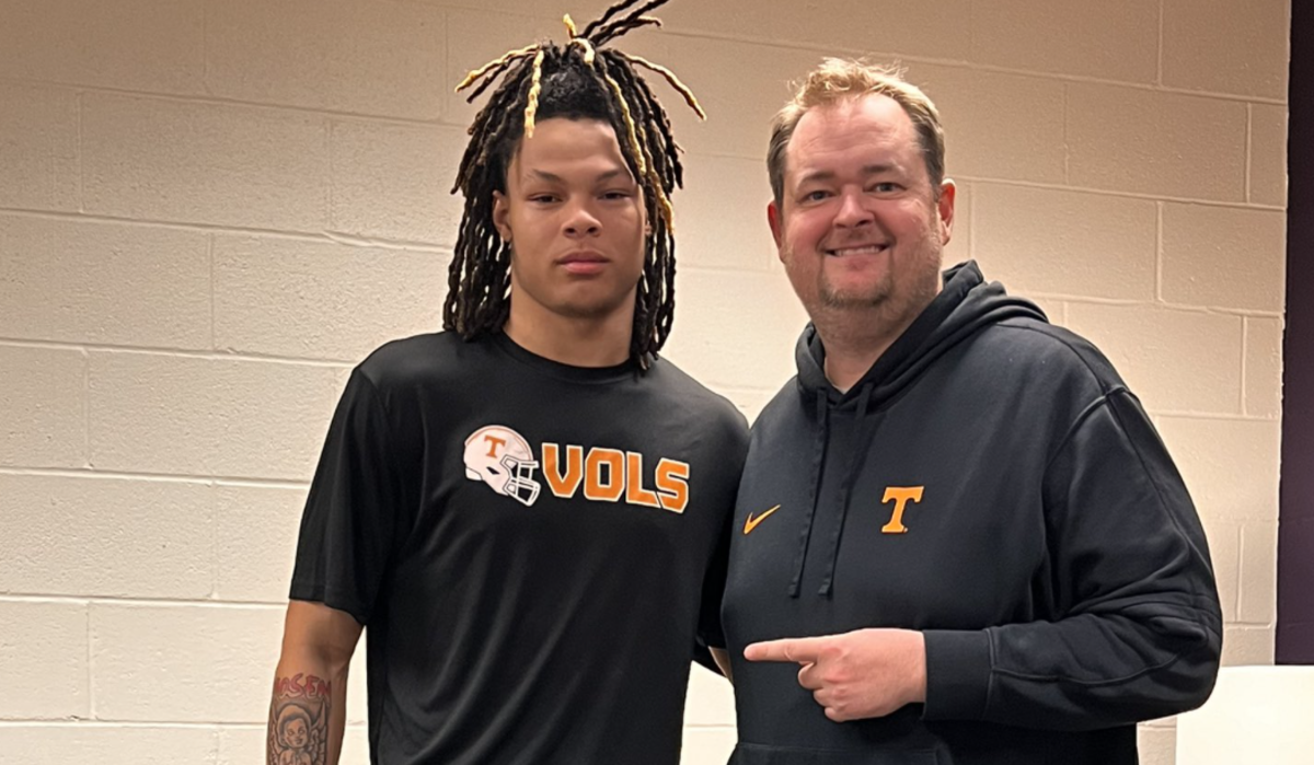 Tennessee Vols HC Josh Heupel visits 2025 4star WR