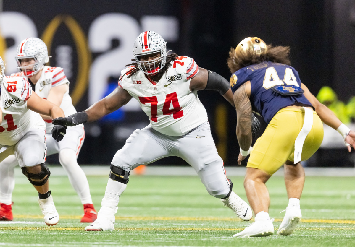 Jan 20, 2025; Atlanta, GA, USA; Ohio State Buckeyes offensive lineman Donovan Jackson (74) against the Notre Dame Fighting Irish during the CFP National Championship college football game at Mercedes-Benz Stadium.
