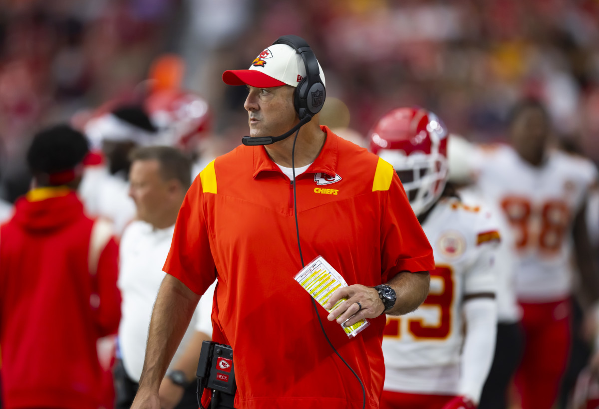 Sep 11, 2022; Glendale, Arizona, USA; Kansas City Chiefs offensive line coach Andy Heck against the Arizona Cardinals at State Farm Stadium.