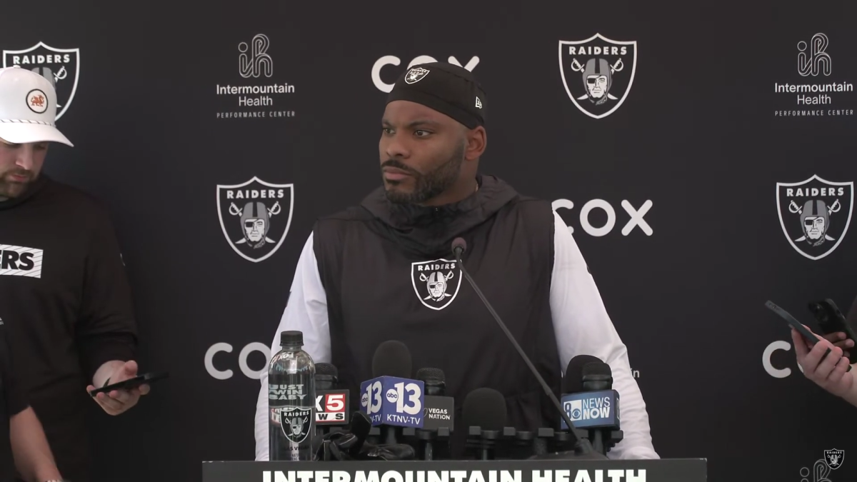 This is an adapt-or-die business' - Raiders linebacker Elandon Roberts keeps it real at OTAs