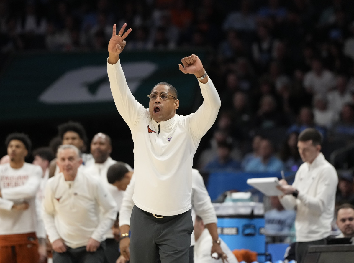 What to expect as Texas men’s basketball opens season with cannonball