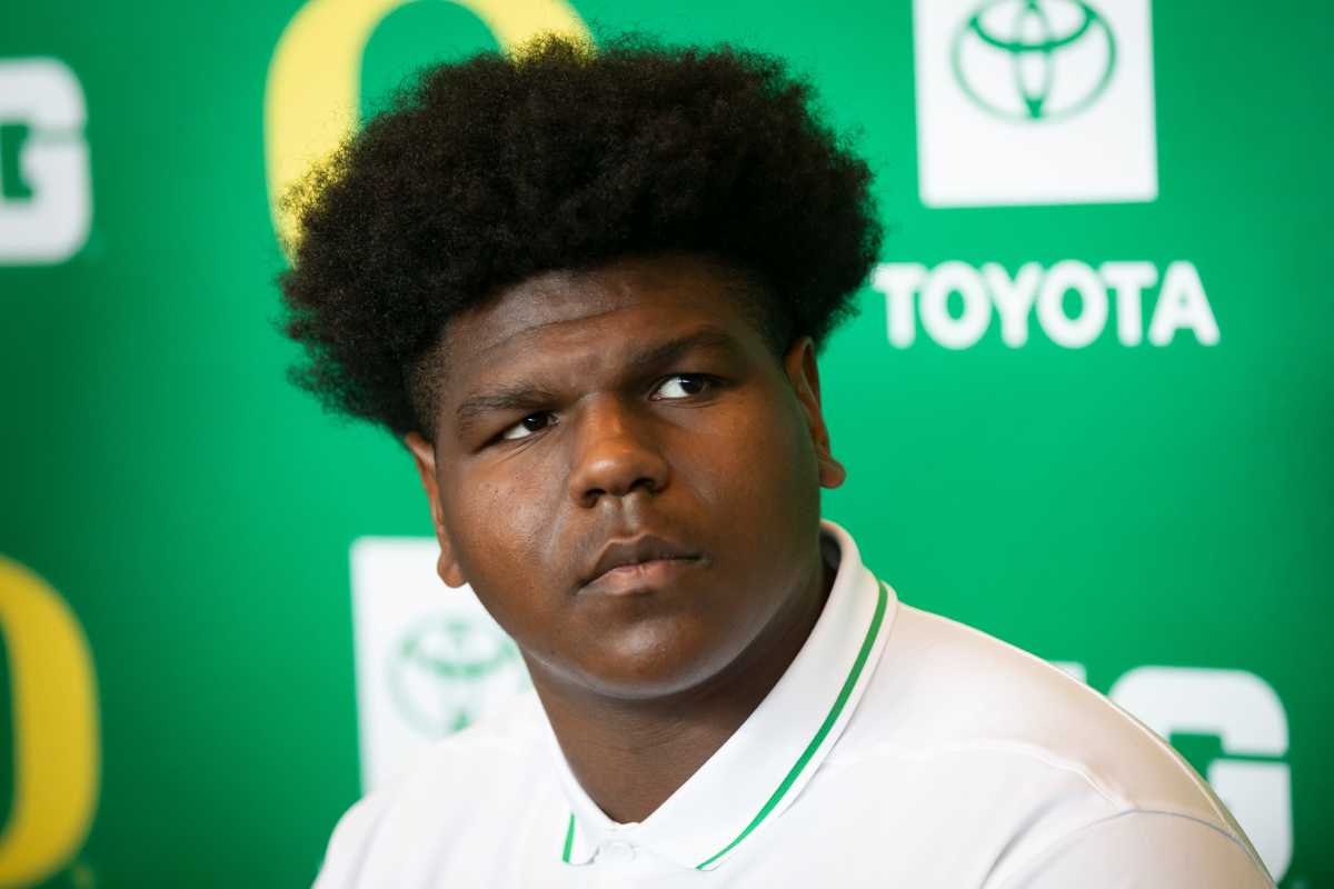 Outstanding performance against Michigan proves Oregon offensive