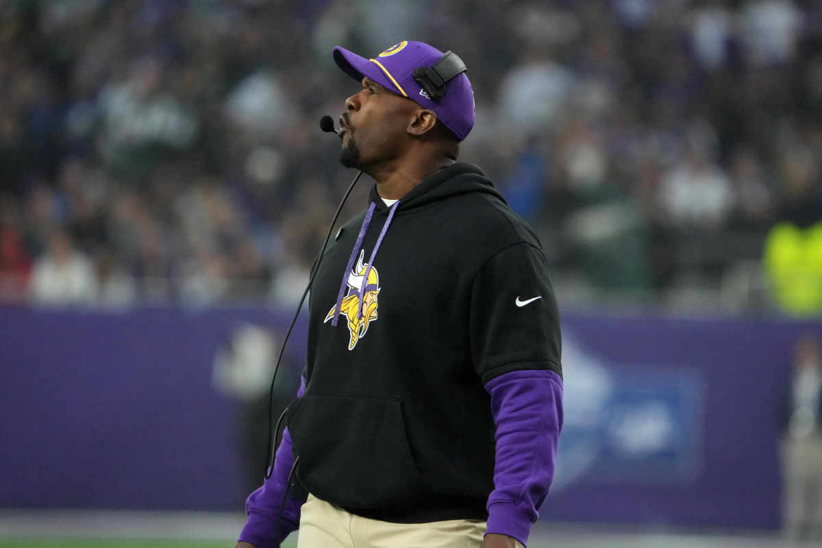 I'm a believer' Vikings DC Brian Flores sends firm message about young  defender balling out