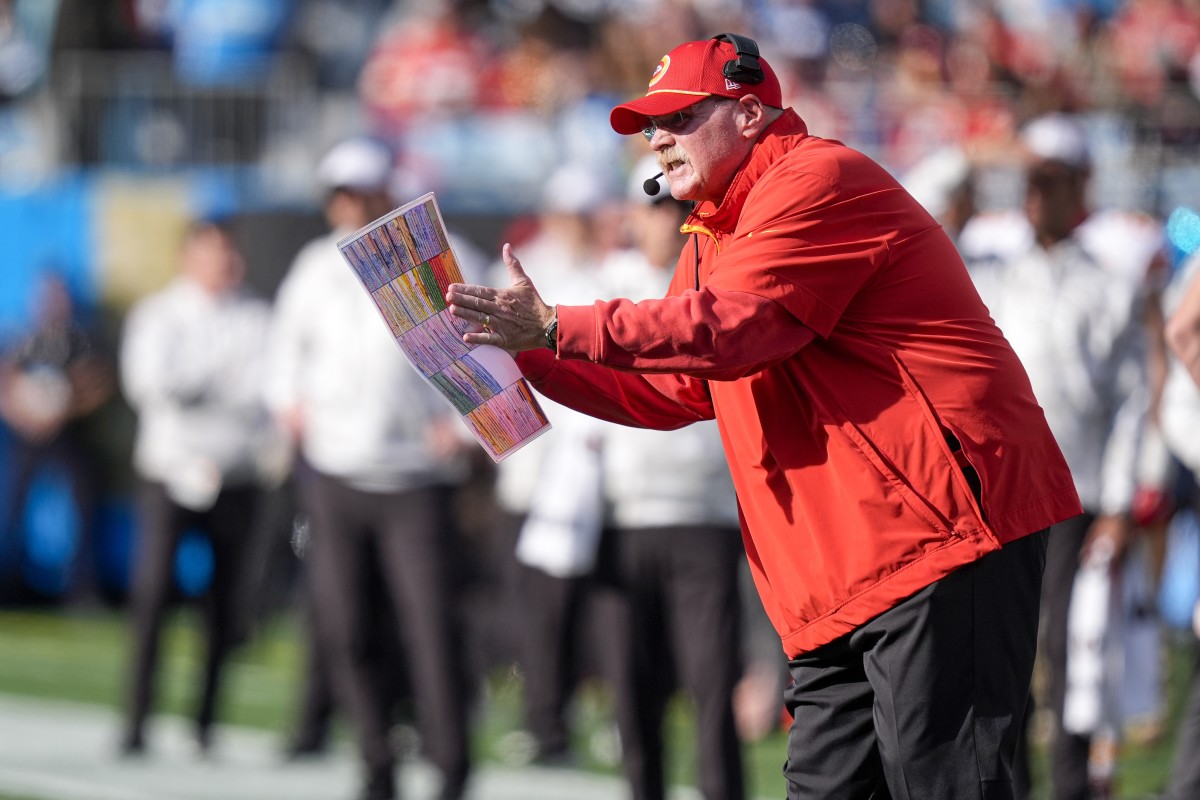 Chiefs HC Andy Reid gets the Hollywood Brown hype train rolling after his  first regular-season practice