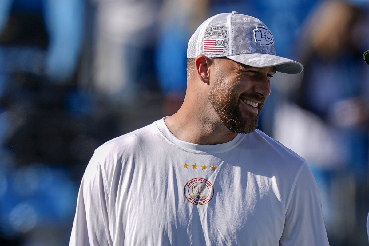 Chiefs TE Travis Kelce leads Walter Payton Man of the Year Charity