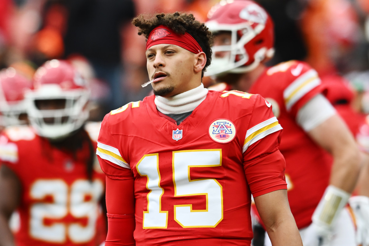 Dec 15, 2024; Cleveland, Ohio, USA; Kansas City Chiefs quarterback Patrick Mahomes (15) warms up before the game between the Cleveland Browns and the Chiefs at Huntington Bank Field.