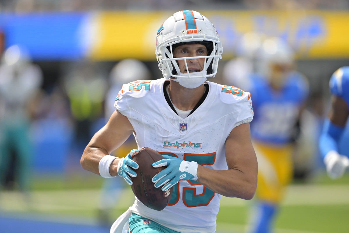 Miami Dolphins wide receiver River Cracraft (85) celebrates after a touchdown in the first half against the Los Angeles Chargers at SoFi Stadium.