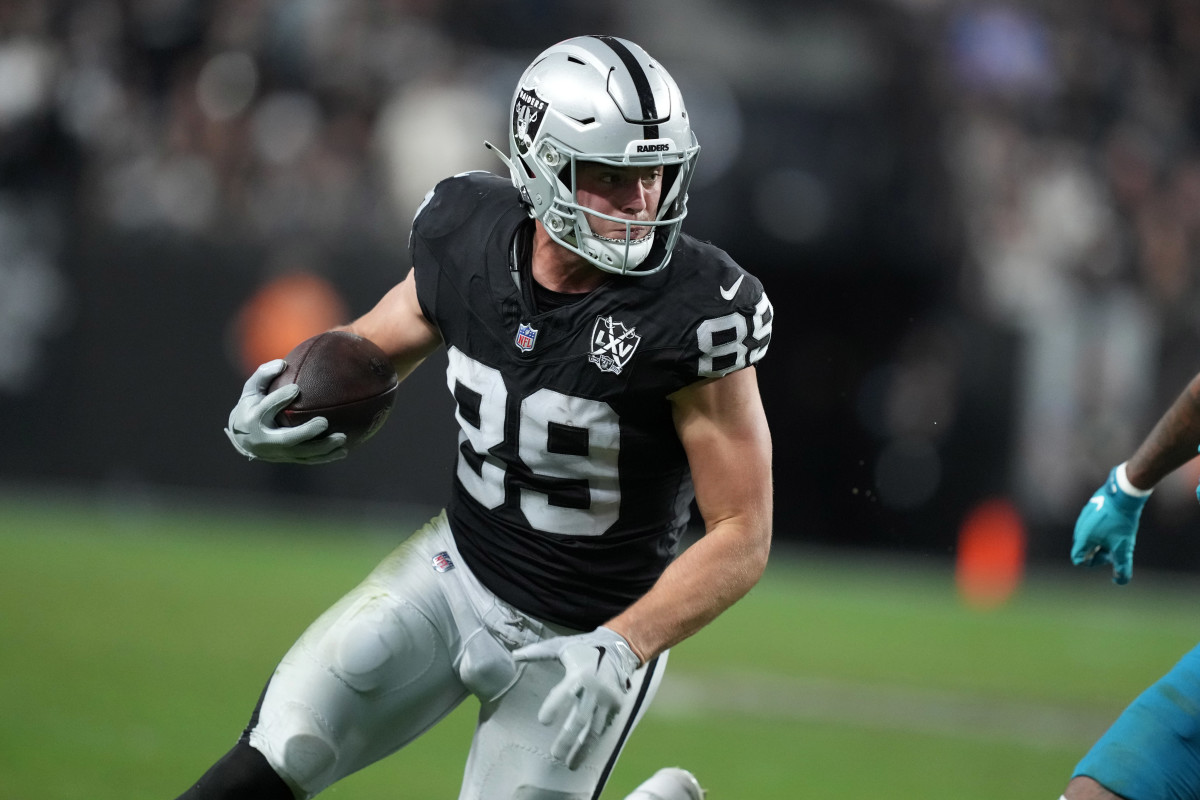 Las Vegas Raiders 7round 2025 NFL mock draft as minority owner Tom