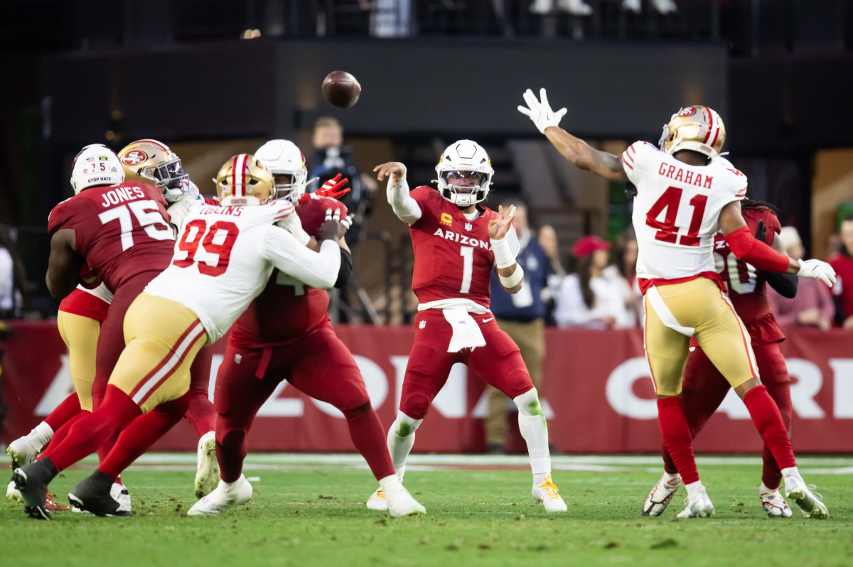 Jan 5, 2025; Glendale, Arizona, USA; Arizona Cardinals quarterback Kyler Murray (1) against the San Francisco 49ers at State Farm Stadium. 