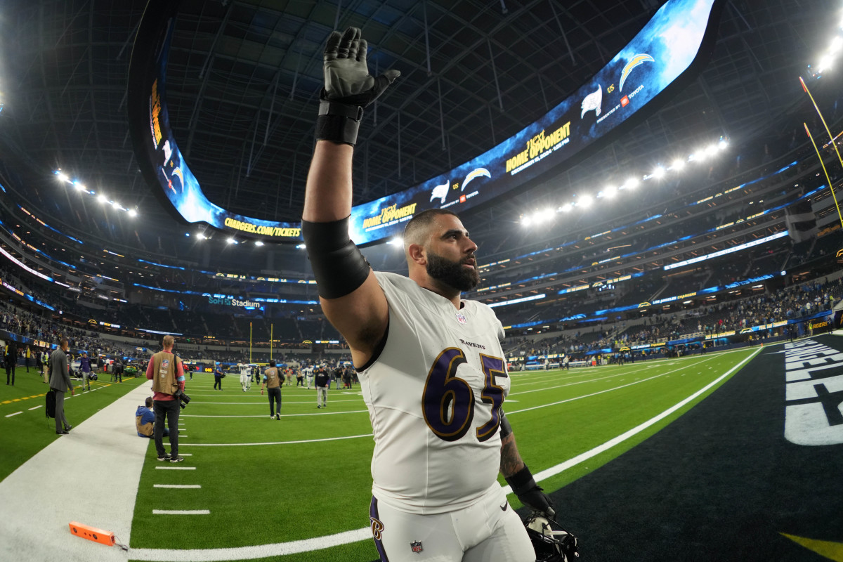 Baltimore Ravens guard Patrick Mekari (65) leaves the field after the game against the Los Angeles Chargers at SoFi Stadium. 