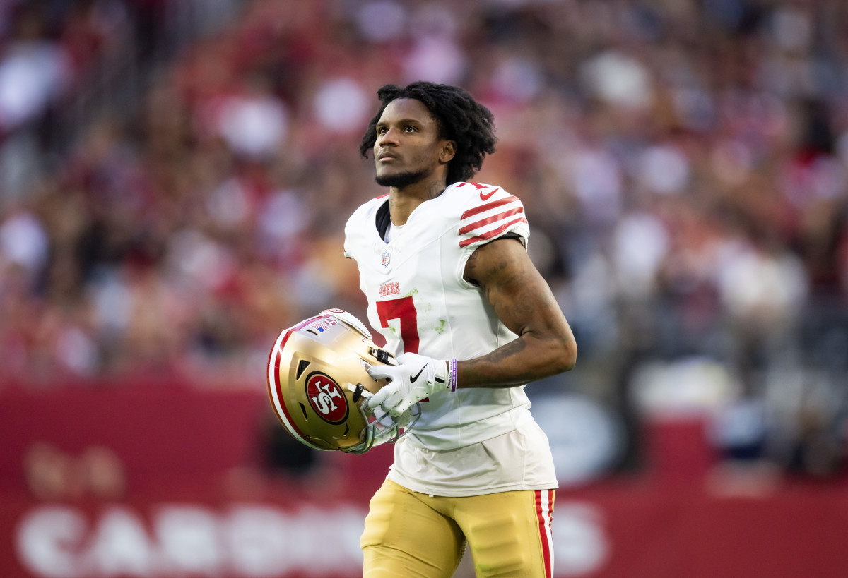 San Francisco 49ers cornerback Charvarius Ward (7) against the Arizona Cardinals at State Farm Stadium.