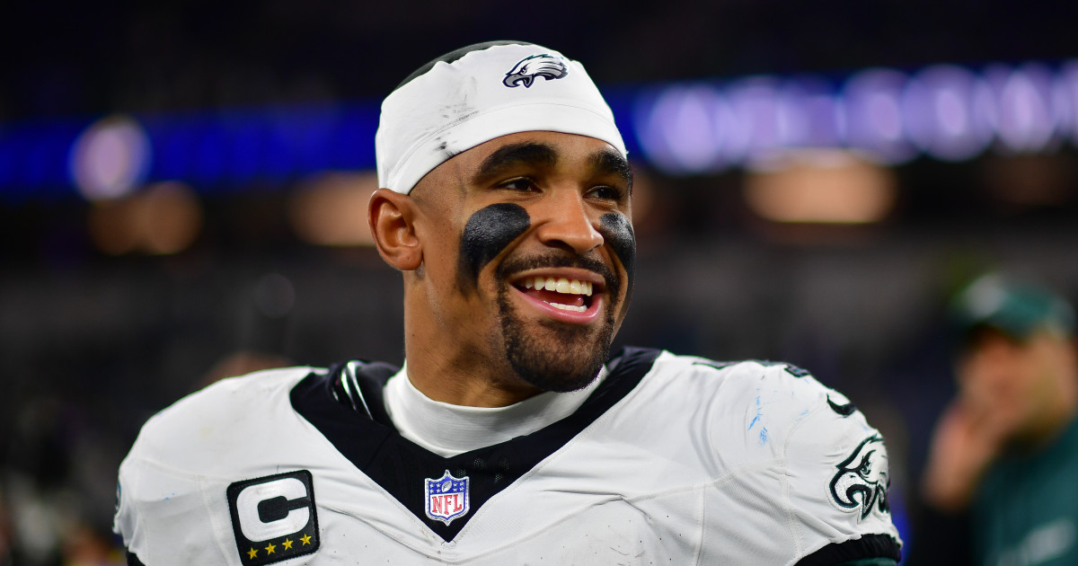 From the Ball to the Heart—Jalen Hurts Dedicates a New Home to Parentless Children Named the Philadelphia Eagles-vut