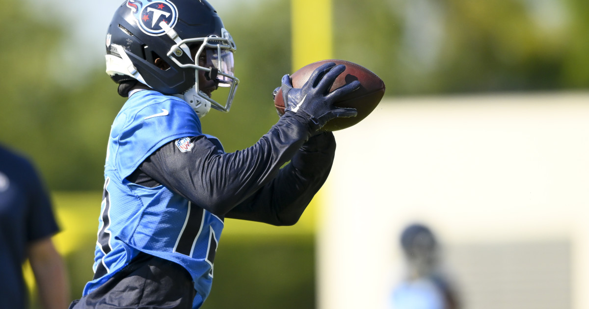 Titans Training Camp Notebook: Surprise Titans receiver on track to bump fan-favorite Xavier Restrepo out of final roster spot - A to Z Sports