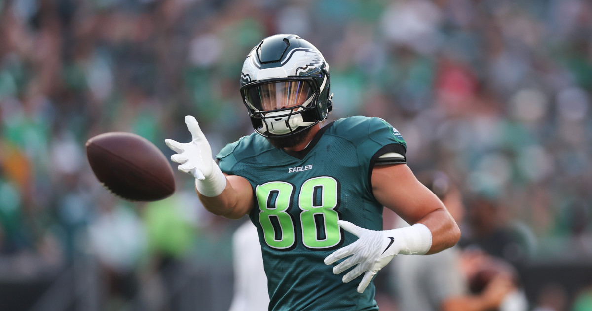 Eagles' tight end competition heats up fast following Sunday's training camp practice - A to Z Sports