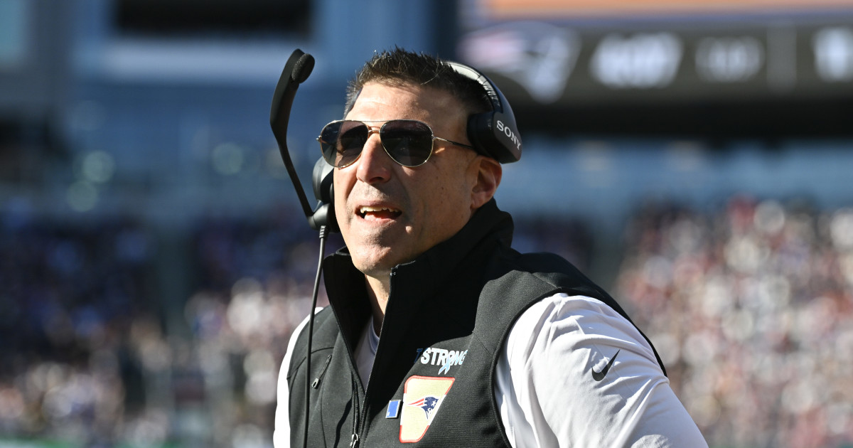 Latest Amy Adams Strunk vs. Mike Vrabel rumors smell like classic Trade ...