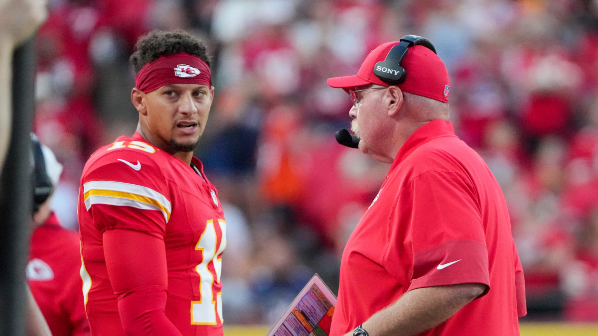 Breaking: Kansas City Chiefs head coach Andy Reid stated the reason after the loss that made fans sympathize — quarterback Patrick Mahomes encountered a serious problem before the match that prevented him from playing at 100% strength.-disss