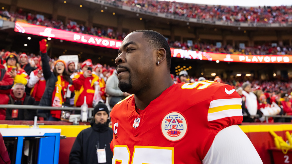 Football is my escape' - Chiefs DT Chris Jones experienced a wave of emotions  after attending funeral and playing vs. Ravens - A to Z Sports