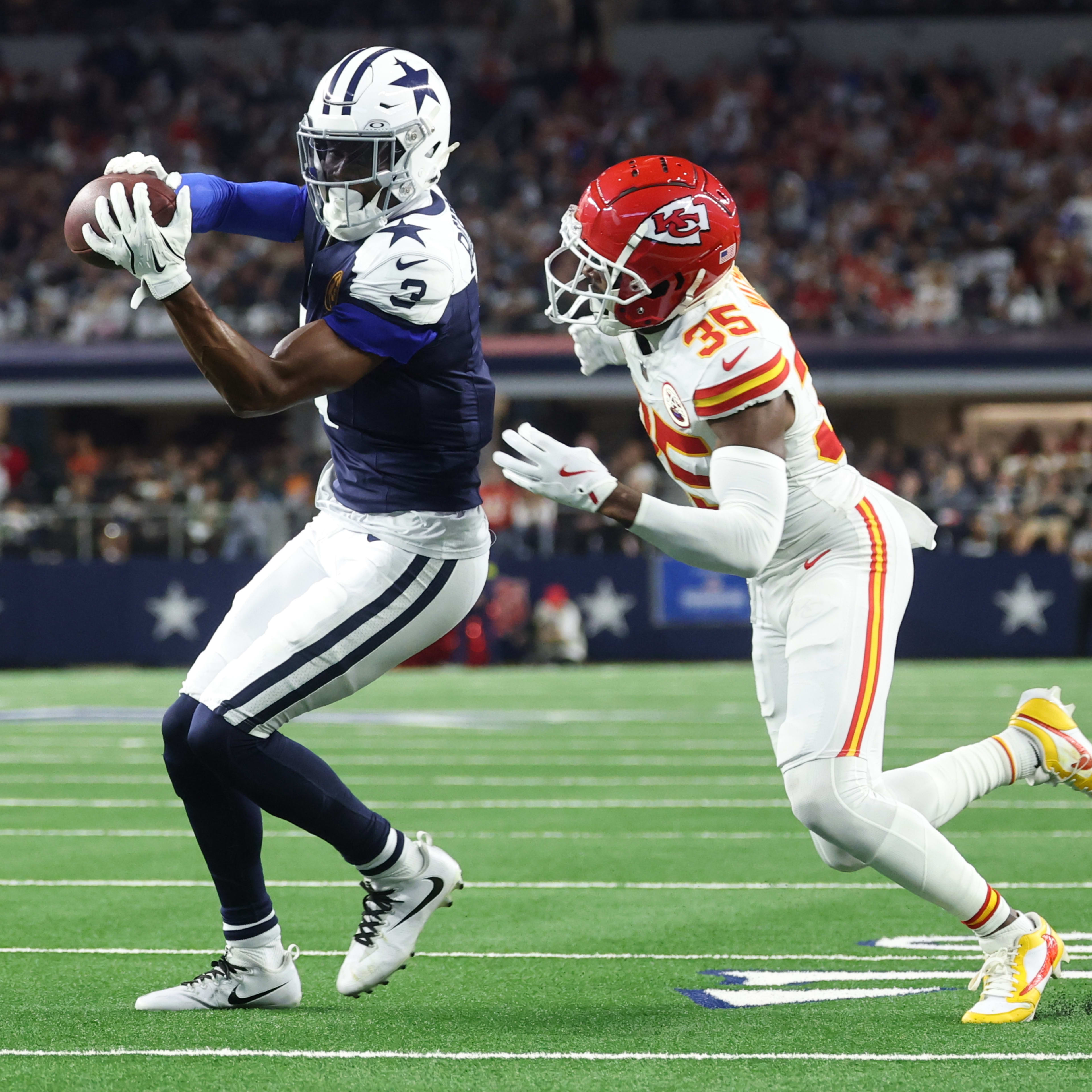 Chiefs' biggest rival couldn't believe what he was seeing with the officiating in KC's loss to the Cowboys - A to Z Sports