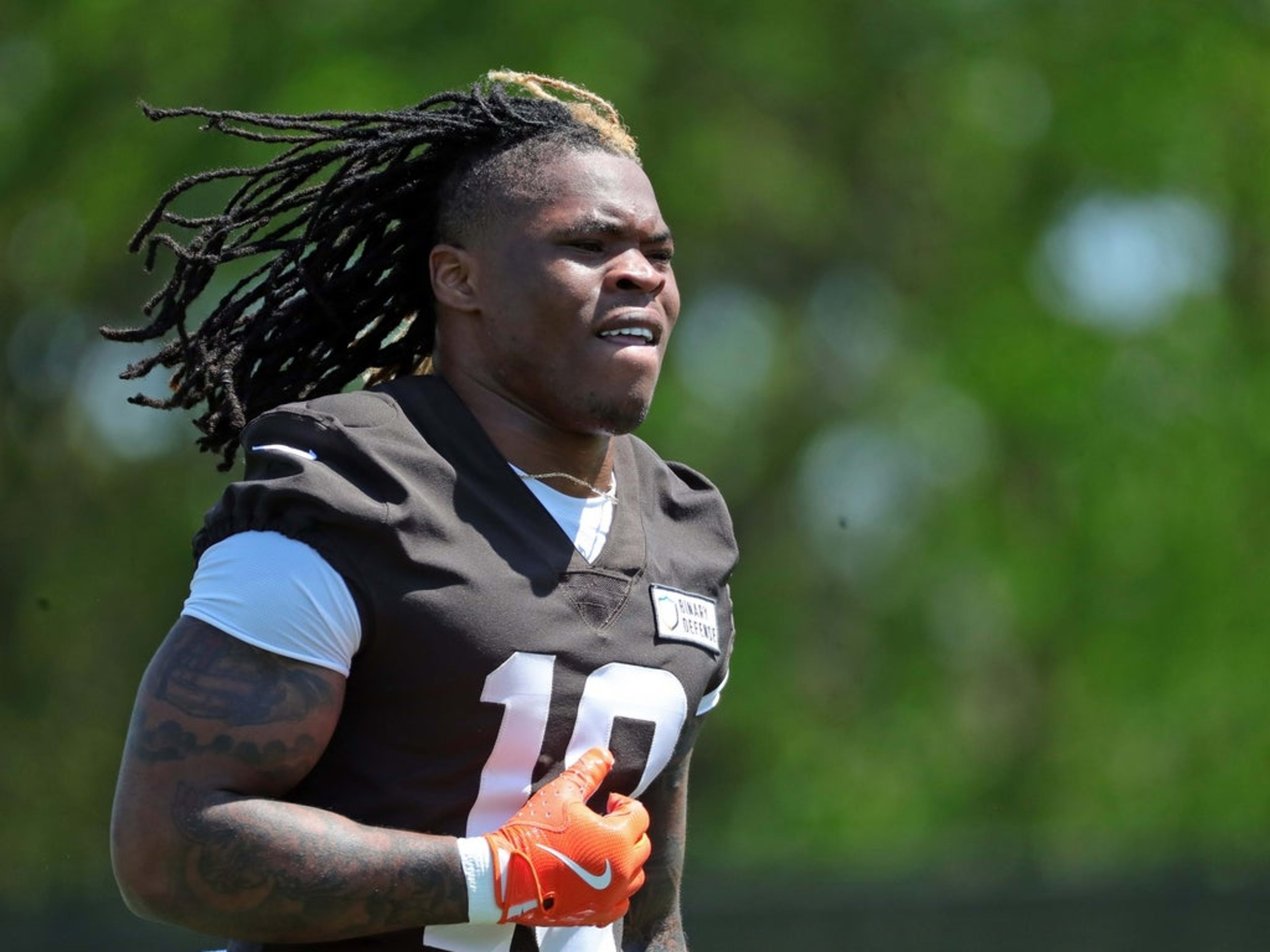 Cleveland Browns sign former AFC North running back as Quinshon Judkins  remains unsigned while he deals with legal situation - A to Z Sports