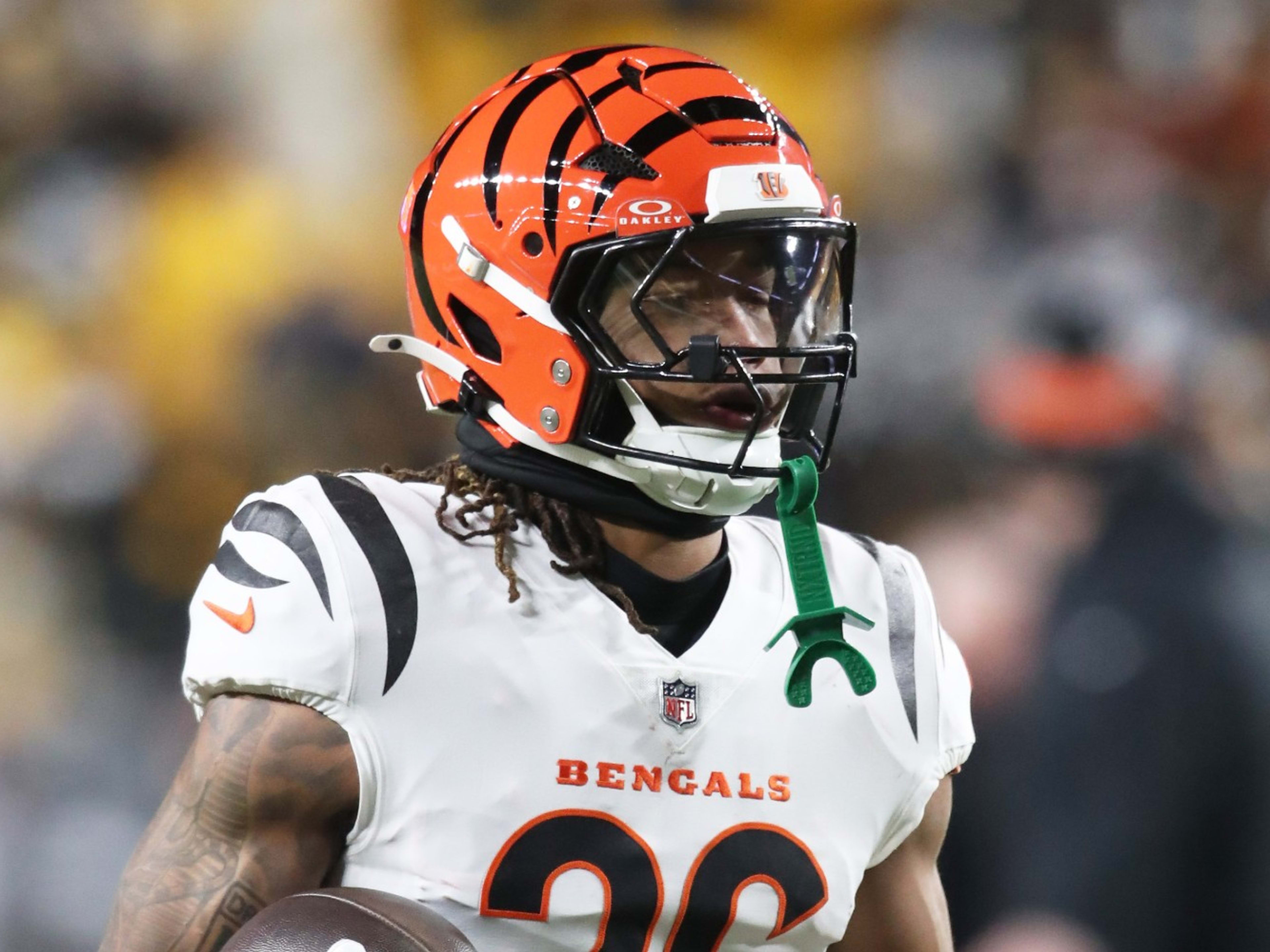 Cincinnati Bengals cornerback Jalen Davis (35) runs with the ball after catching a pass during an interception drill at Bengals spring practice at the IEL Indoor Facility in Cincinnati on Tuesday, June 11, 2024.
