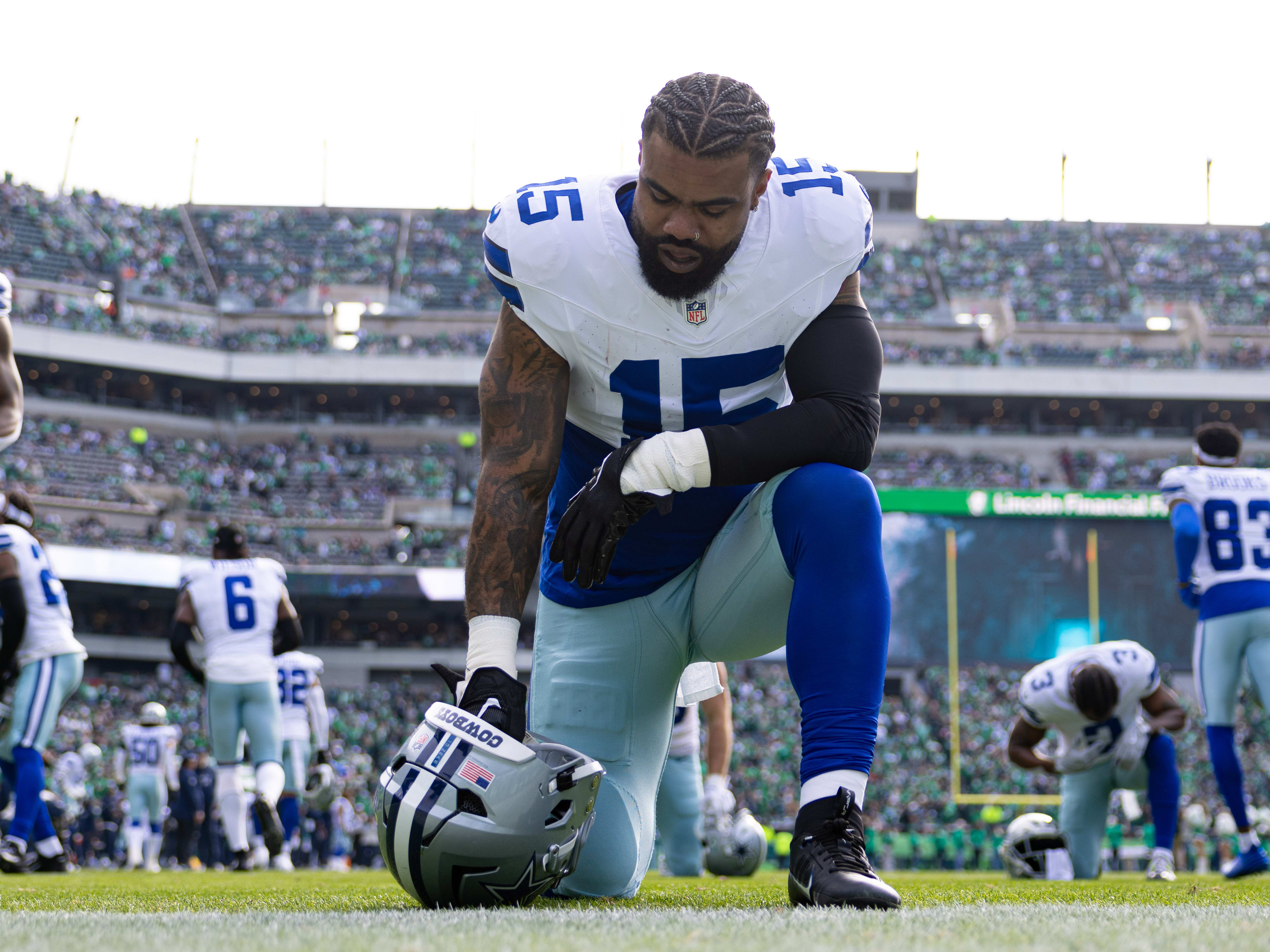 Former Dallas Cowboys star player in action during an NFL game