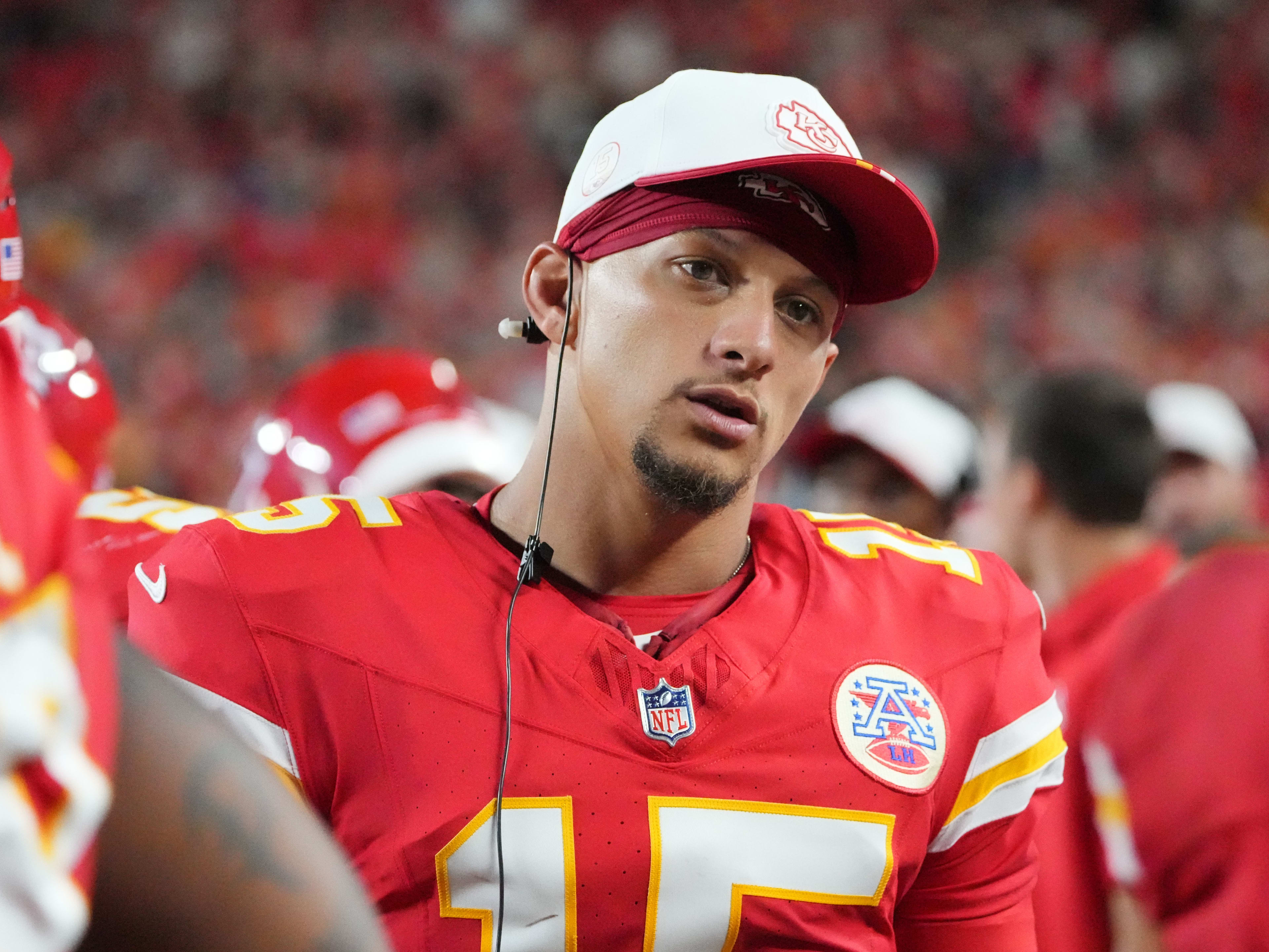 Former Kansas City Chiefs great leaves Patrick Mahomes off his list of top  3 QBs for a very odd reason - A to Z Sports