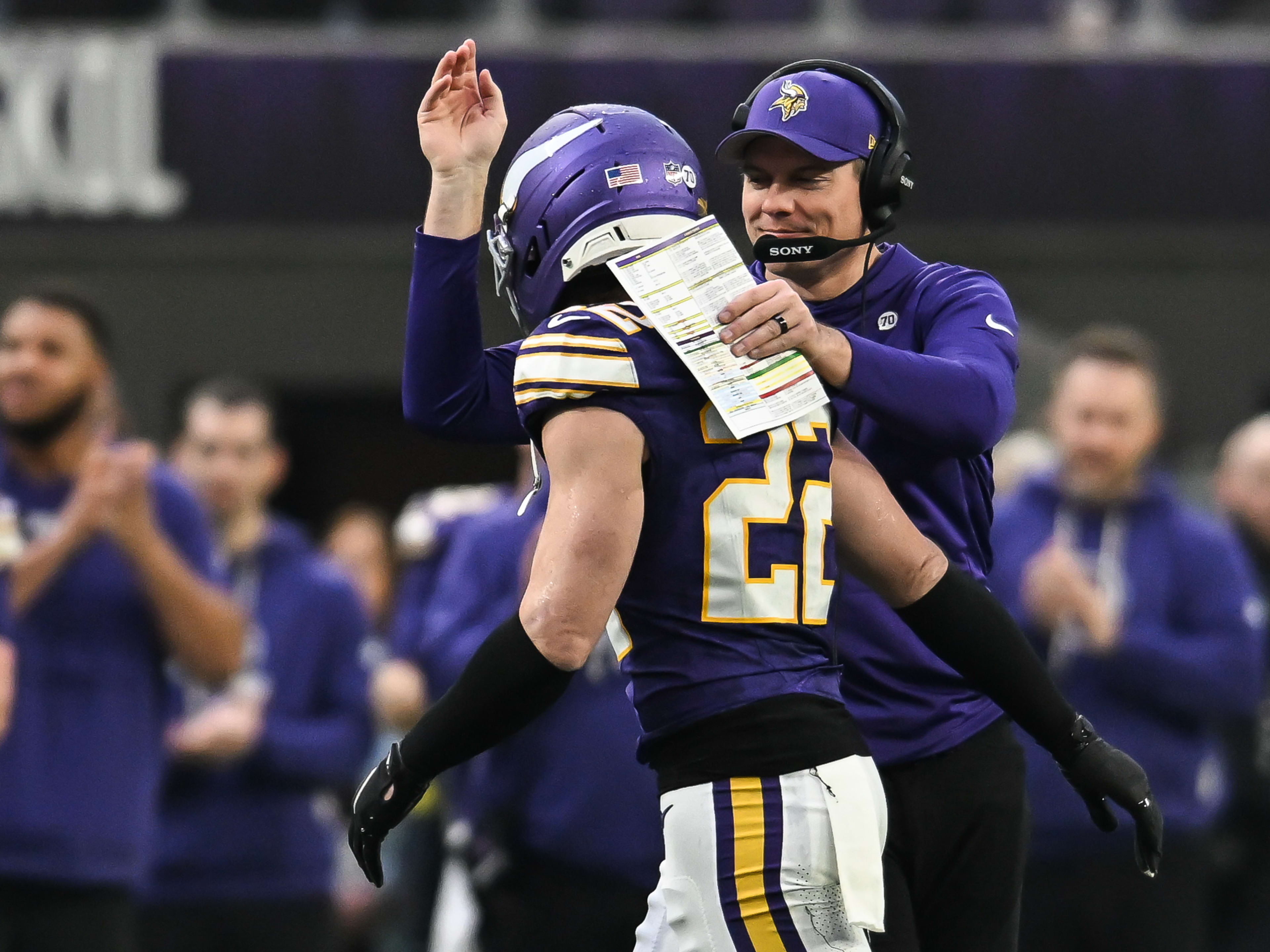 Minnesota Vikings are waiting on a crucial decision from Harrison Smith,  and time is running out - A to Z Sports