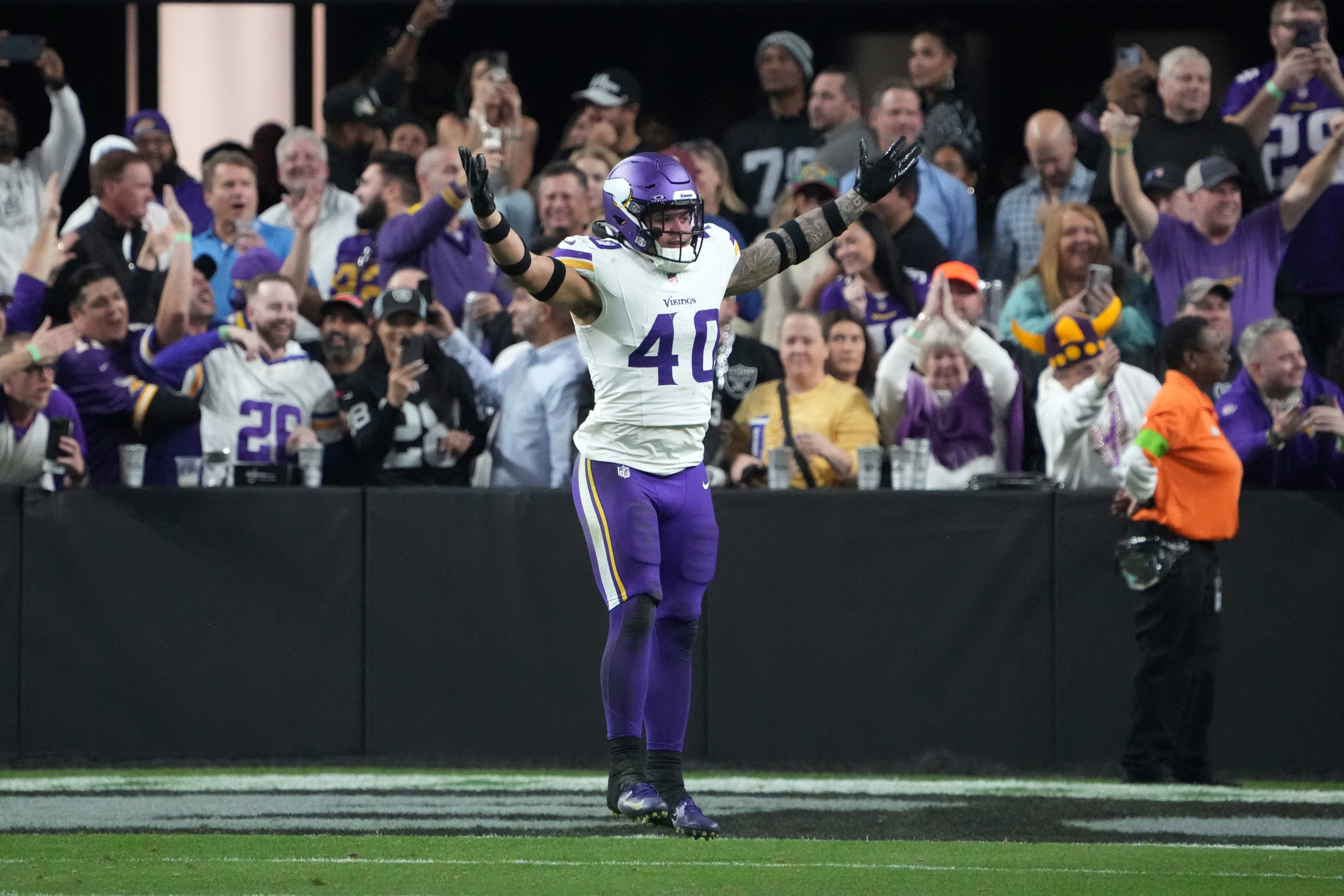 Minnesota Vikings surprisingly move major responsibility to