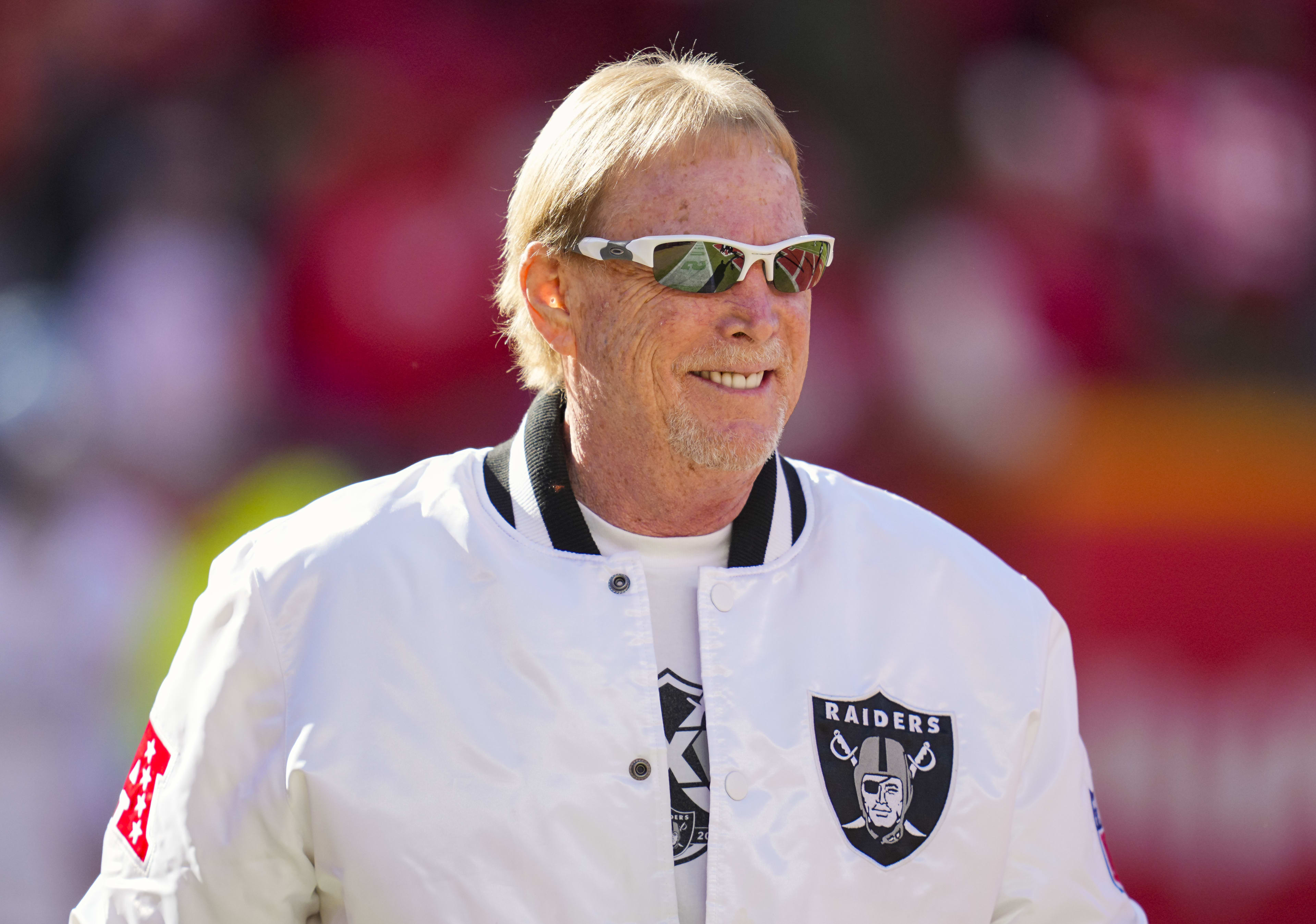 Raiders owner Mark Davis just delivered an early Christmas present for the  fan base during terrible 2024 season - A to Z Sports