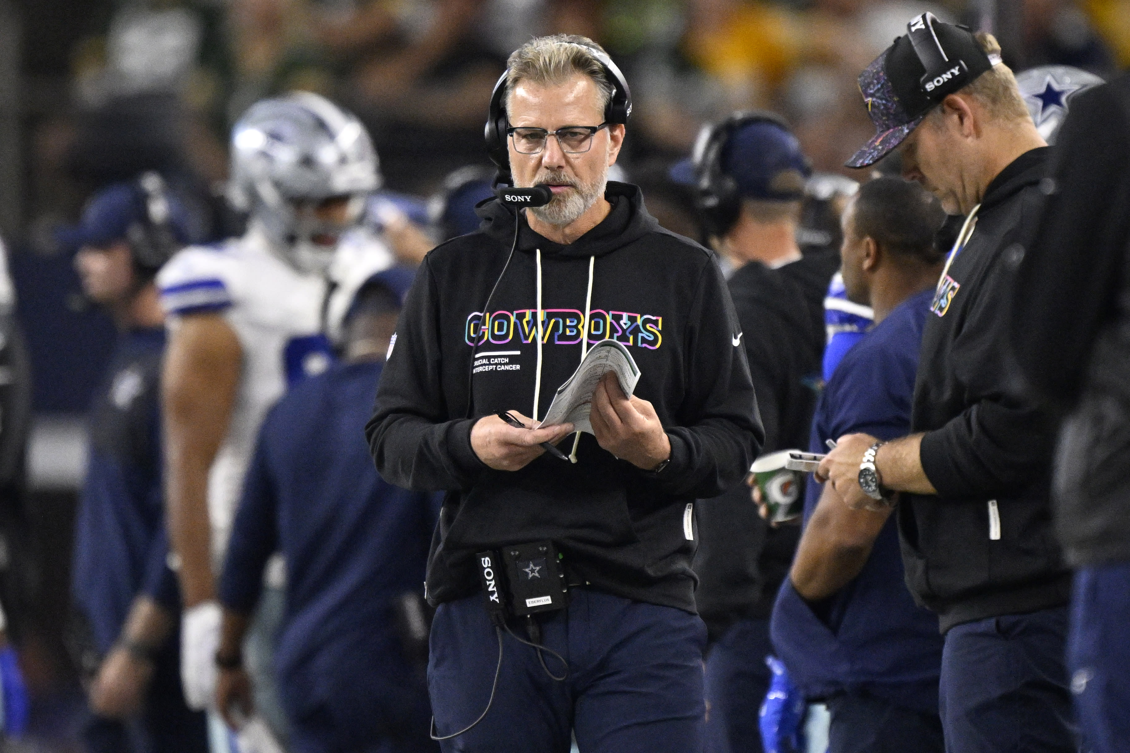 BREAKING NEWS: Dallas Cowboys officially clarified their stance on coach Matt Eberflus' future after a bitter defeat to the Carolina Panthers in Week 6 - The team's internal turmoil was marked by a series of mixed reactions. According to internal sources, the Cowboys' leadership held an emergency meeting right after the match to reassess the team's entire strategy. Although some senior officials expressed patience and believed that Eberflus needed more time to revive the team's spirit, many key players in the locker room expressed their loss of faith, believing that his tactics were outdated and lacking in innovation...