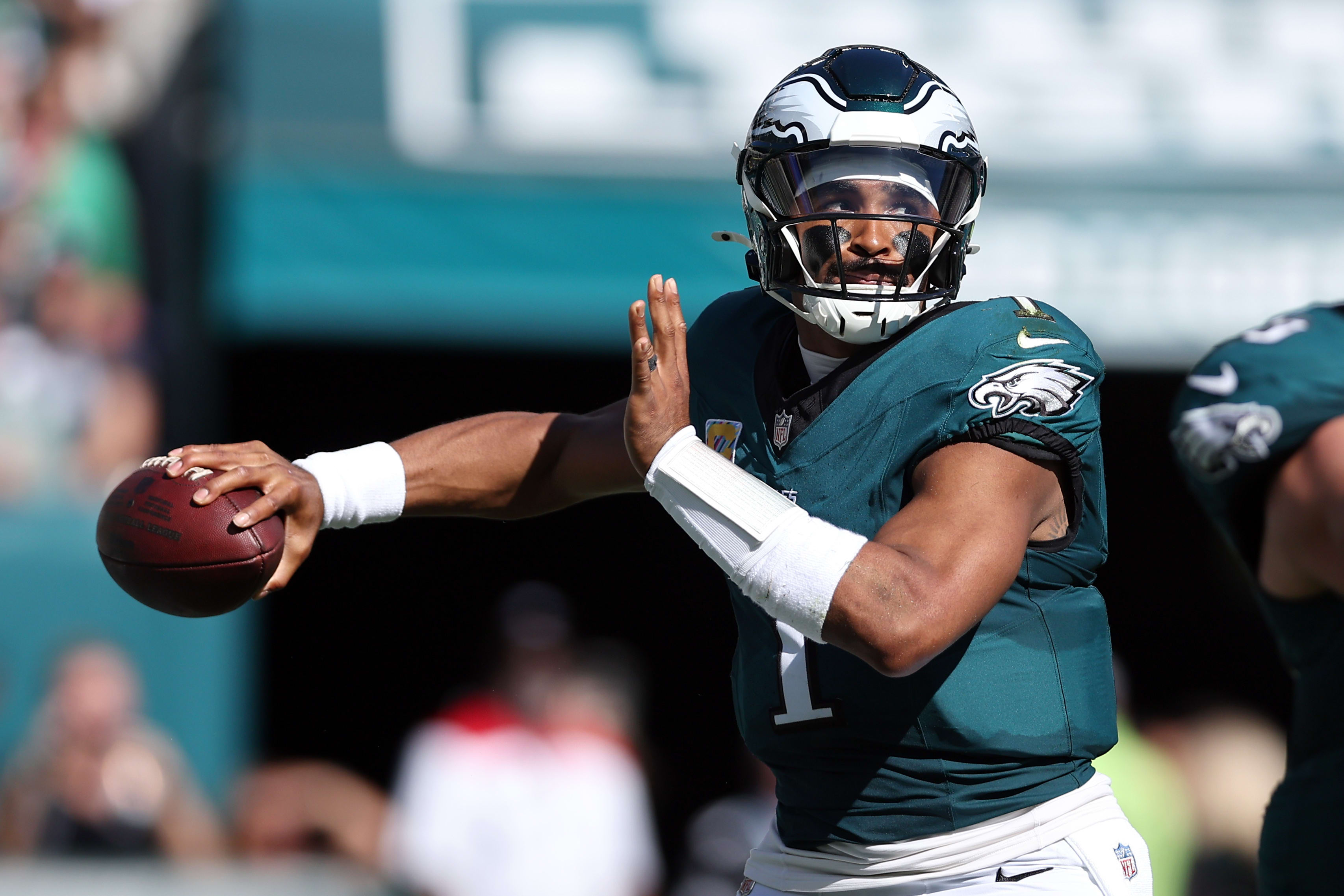 Jalen Hurts' crazy move in loss to Broncos proves his relentless drive for  Philly to come out on top - A to Z Sports