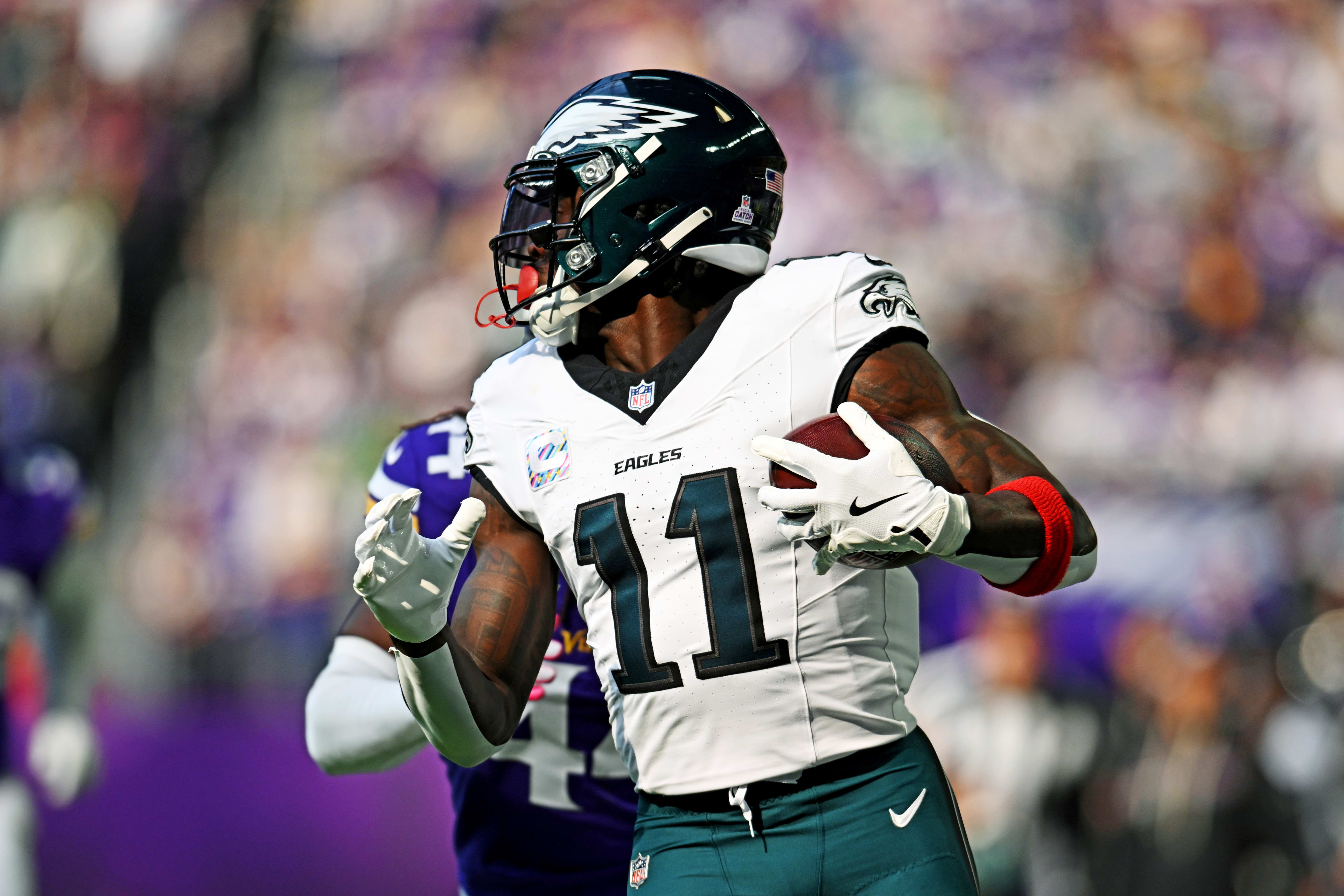 Philadelphia Eagles wide receiver A.J. Brown (11) makes a catch during the first half against the Minnesota Vikings at U.S. Bank Stadium.